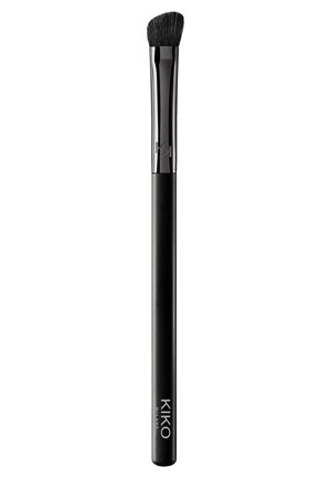 EYES 59 SLANTED BLENDING BRUSH - Oogschaduwkwastje - -