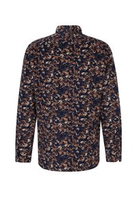 Marineblaue Langarmbluse mit einem Blumen- und Blattmuster in Brauntönen und Creme. Mit klassischem Kragen und Knopfmanschetten.