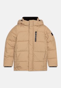 Beżowa kurtka ocieplana z kapturem, z zamkniętą kieszenią i czarnymi akcentami. Gładka tekstura z pikowanym wzorem i elastycznymi mankietami.