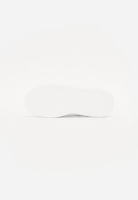 Thumbnail Image 5