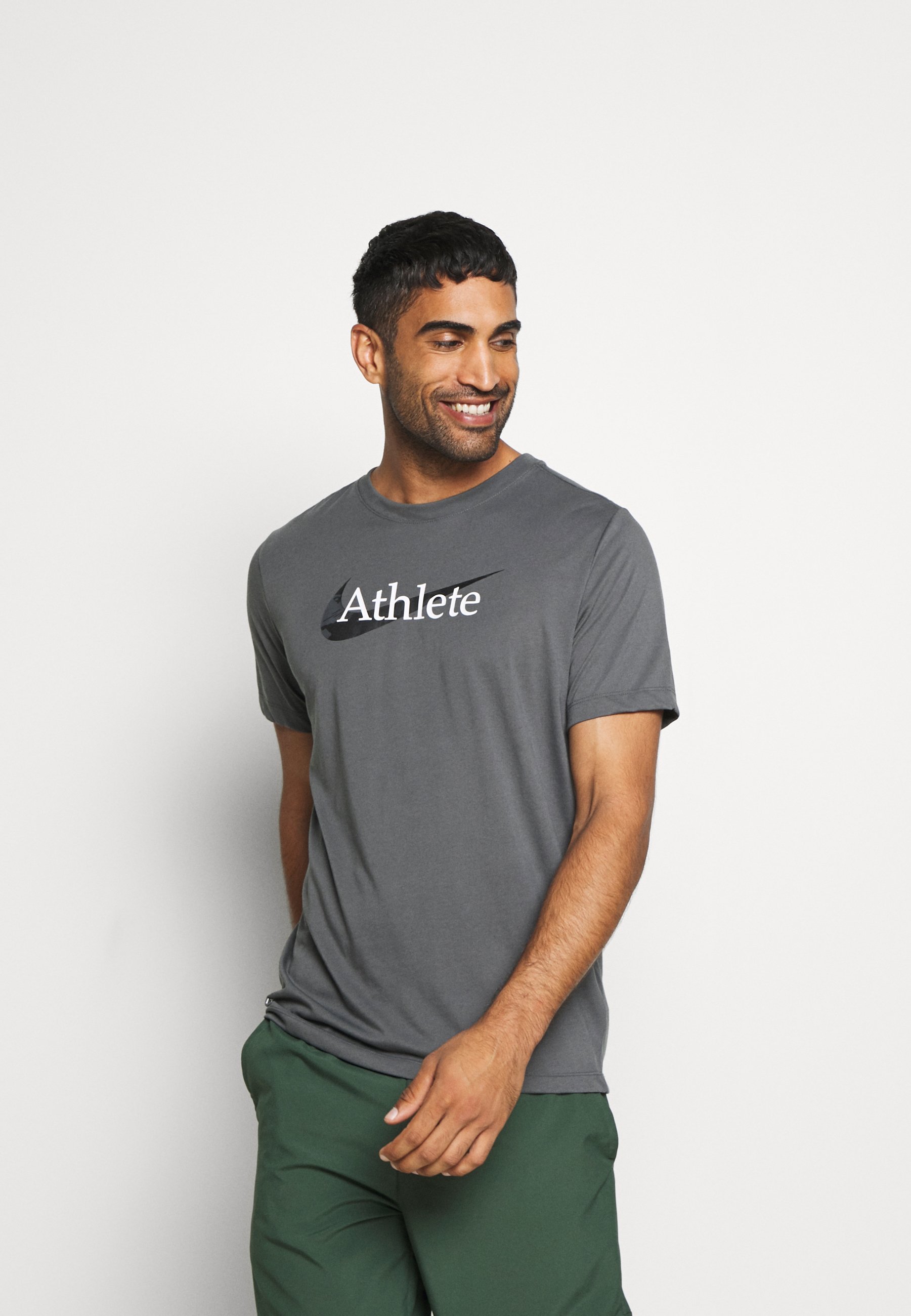 dry tee athlete