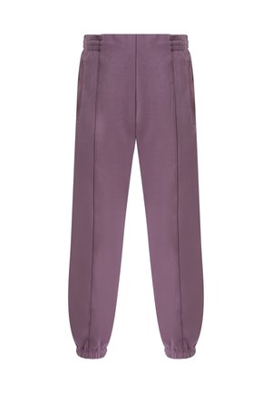 Pantalones deportivos morados con cintura y puños elásticos, bolsillos laterales y detalles de costuras sutiles a lo largo de las piernas.