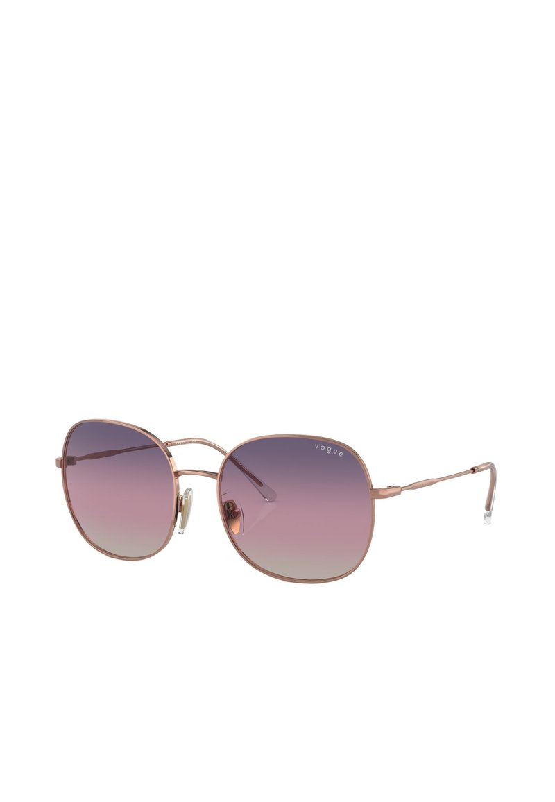 Occhiali da sole quadrati con montatura in metallo color oro rosa e lenti viola sfumate. Le caratteristiche includono aste sottili e naselli per il massimo comfort.