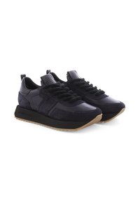 Dunkelblaue Sneakers aus einer Mischung aus glattem Leder und Wildleder, mit strukturierten Schnürsenkeln, einer Gummisohle mit geriffeltem Rand und Ziehschlaufen.