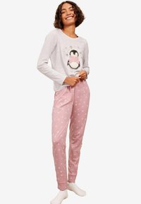 Friends Like These REGULAR FIT - PENGUIN NOVELTY SET - Pyžamo - pink