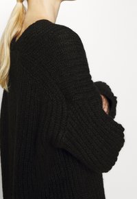 DRYKORN Maglione - black