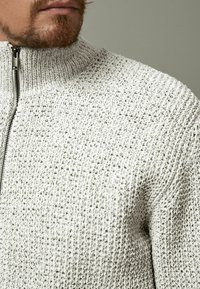Next REGULAR CHENILLE THROUGH - Kardigan - ecru cream