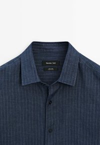 Thumbnail Image 9