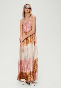 QS FEINES SOMMER  AUS  - Długa sukienka
