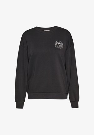 Hanorac negru cu mâneci lungi, guler și manșete cu rinforțare, având broderie florală albă pe partea stângă. Țesătură moale și texturată.