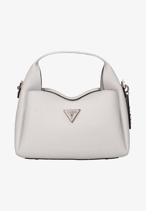 Sac à main blanc Guess avec une poignée unique en haut et une plaque logo triangulaire au centre avant.