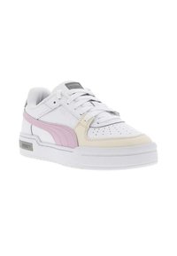Witte lage sneakers met roze en crèmekleurige accenten, geperforeerde neus, textiel leren bovenkant, gevoerde kraag en rubberen zool met zilverkleurige hardware.