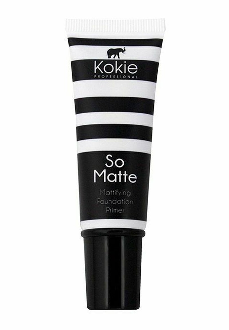 Svartvit randig tub med en svart bas, märkt "So Matte Mattifying Foundation Primer" med en liten elefantgrafik.