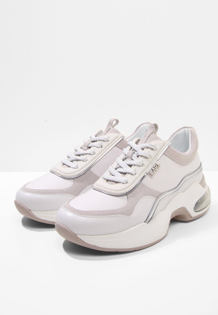 larare chaussures prix