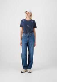 ONLY ONLHARPER LIFE - T-shirt imprimé - naval academy