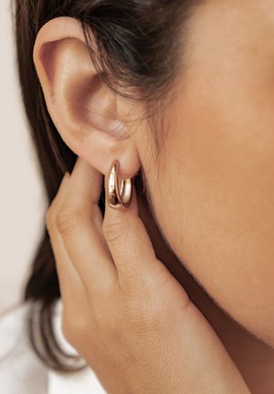 Hey Happiness, BOLD DOME HOOP - Ohrringe - gold-coloured