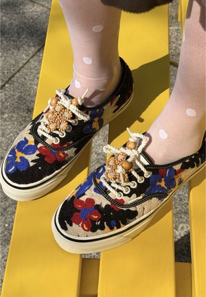 Vans, PREMIUM AUTHENTIC 44 NEEDLEWORK - Αθλητικά παπούτσια - multi-coloured