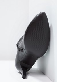 Anna Field Stivaletti con tacco - black
