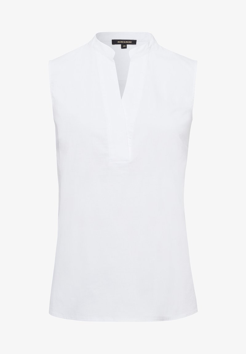 Hvid ærmeløs top med stående krave og halv knapstolpe. Fremstillet af glat stof, har et rent, minimalistisk design.