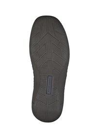 Suela de zapato de goma negra con patrón de agarre texturizado, que presenta profundas ranuras y un detalle de marca rectangular. Diseño plano y ancho apto para la comodidad.