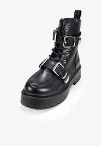 Bosanova MILITARES CON HEBILLAS  - Botines con cordones - black