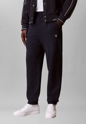 MONOGRAM - Dresside alumine osa - dark sapphire