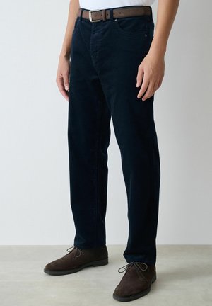 REGULAR FIT - BELTED - Stoffhose - navy