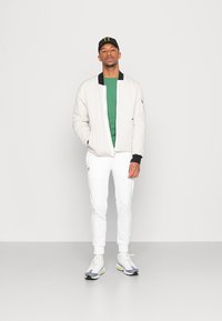 K-Way LE VRAI EDOUARD UNISEX - T-shirt básica - green