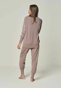 YOU LOOK PERFECT SET - BELLA - Nachtwäsche Set - dustypink