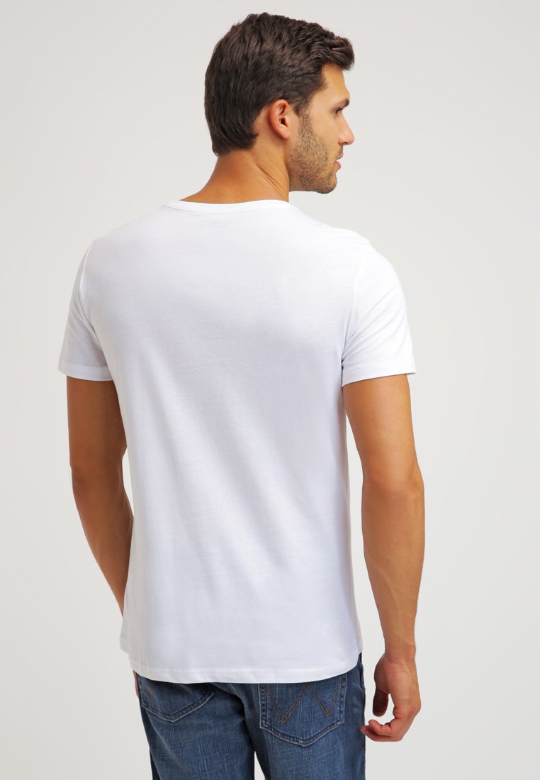 Pier One 2 PACK T shirts whiteblack Zalando.no Pier One 2 PACK - T-shirts - white