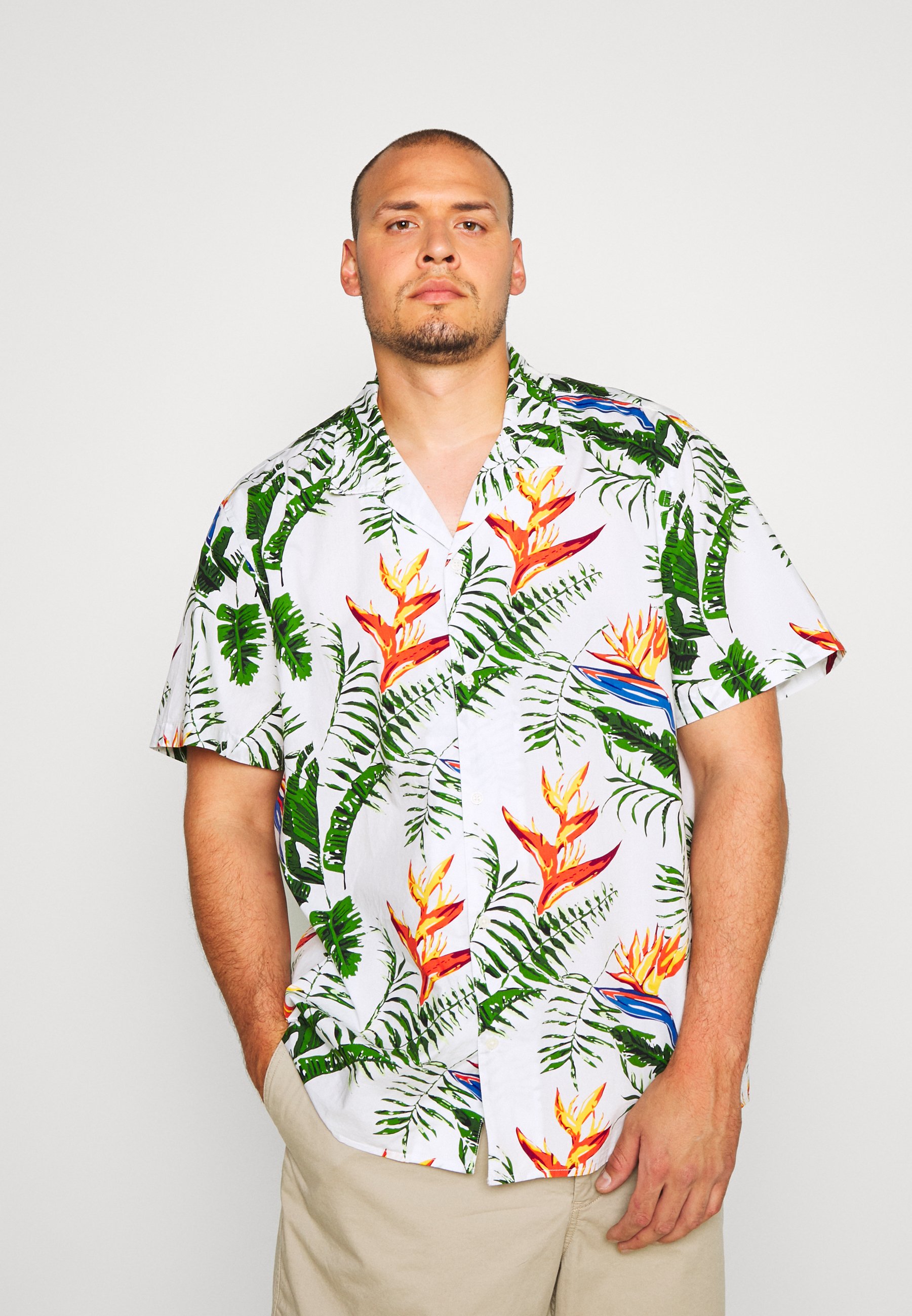 Esprit BIG HAWAII Skjorte white Zalando.no Esprit BIG HAWAII Skjorte white Zalando.no