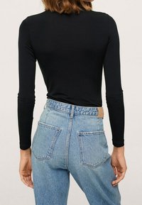 Mango Langarmshirt - black