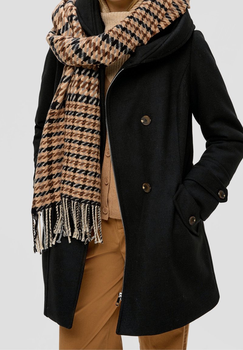 s.Oliver Abrigo de invierno - black