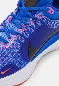 Nike Performance Chaussures de running sur route - blue