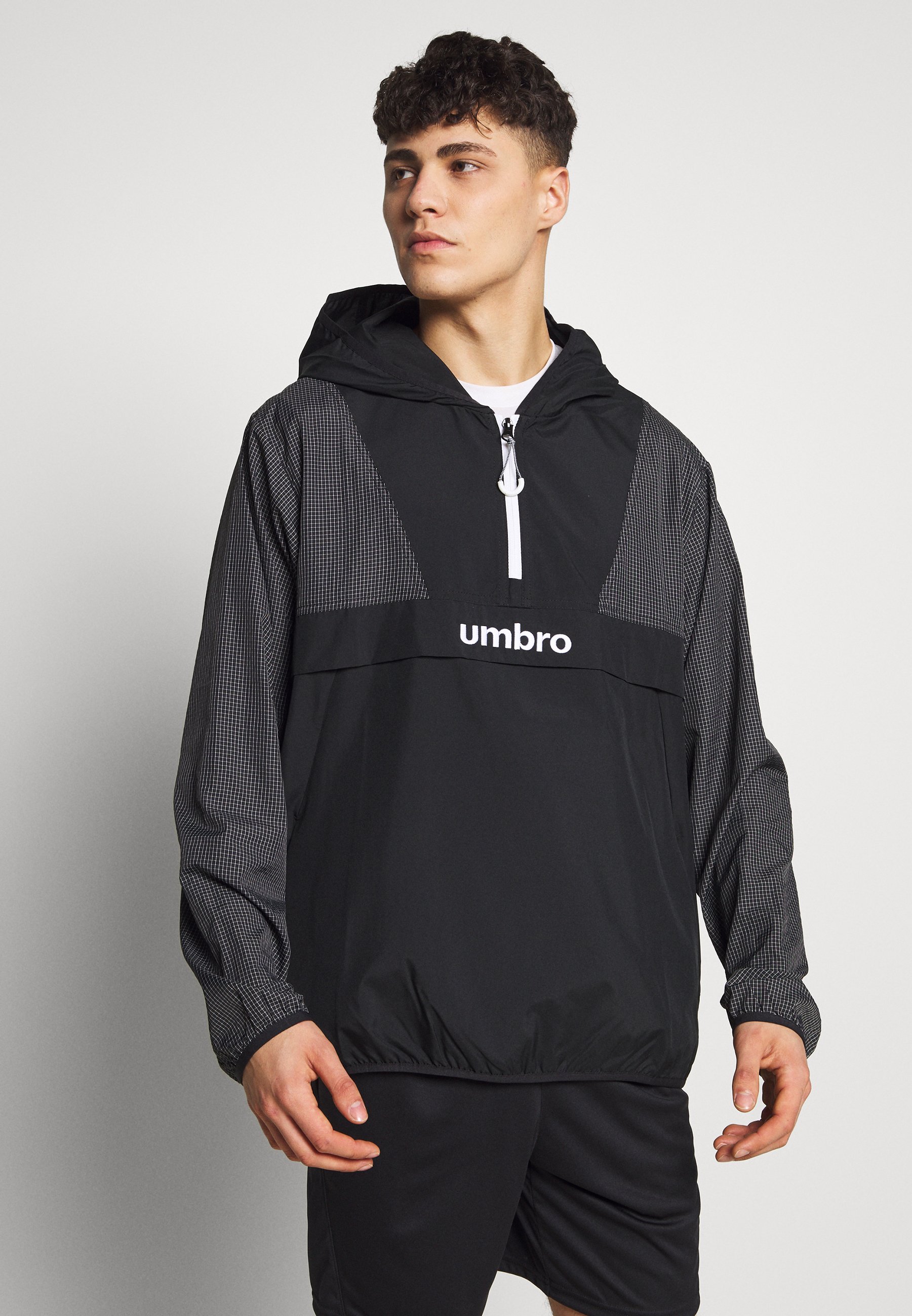umbro cagoule