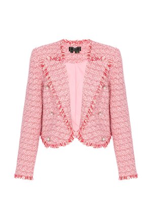 Różowy, krótki żakiet z tweedu z frędzlami na krawędziach oraz perłowymi guzikami na przodzie i rękawach, wyściełany od środka.