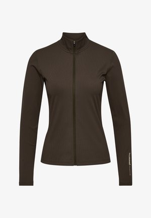 Dunkelgrüne Jacke mit durchgehendem Reißverschluss, langen Ärmeln und hohem Kragen. Sie verfügt über einen strukturierten Stoff und ein Markenlogo auf dem rechten Ärmel.