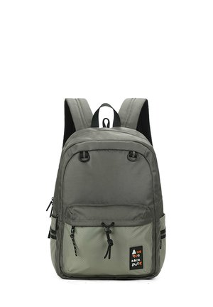 Backpack - backpack