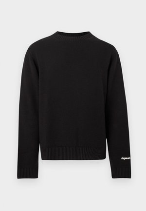 Fekete kötött pulóver kerek nyakkal, hosszú ujjakkal és bordázott szegéllyel. Minimális díszítéssel rendelkezik, egyszerű és klasszikus kialakítást kínálva.