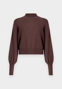 Brązowy, krótki sweter dzianinowy z wysokim kołnierzem, opuszczanymi ramionami i długimi, lekko bufkowatymi rękawami. Gładka faktura i prążkowany dół.