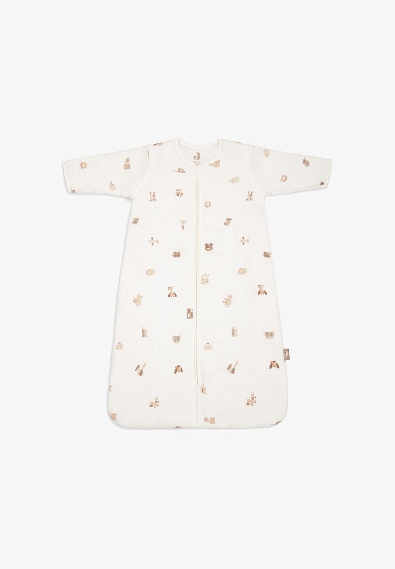 Sac de sommeil en coton crème avec des imprimés animaliers beiges. Il présente des manches courtes, une fermeture éclair à l'avant et une texture douce.