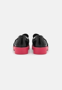 Scotch & Soda EMMA - Slip-ons - coral/black