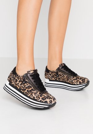 Sneakers laag - camel