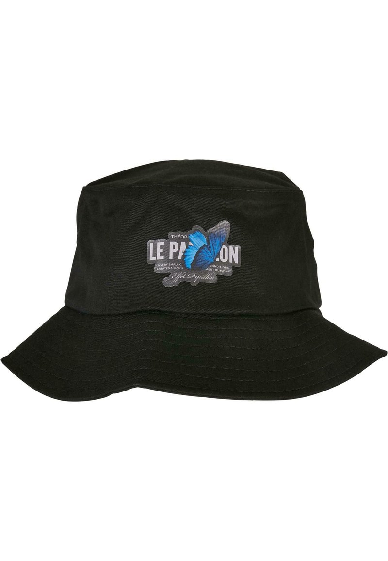 Fekete baseballsapka széles peremmel, pamutból készült. Az elején kék pillangó grafika és "LE PAPILLON" felirat található.