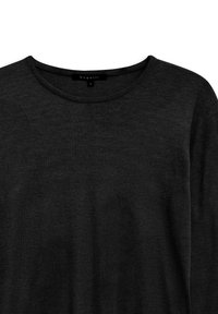 Dunkelgrauer, langärmeliger Strickpullover mit Rundhalsausschnitt und kleinem schwarzem Etikett mit der Aufschrift "bugatti S" in der Mitte des Kragens.