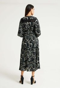 Liquorish SCRIBBLE PRINT WITH SLEEVES  - Day dress - black