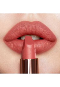 Charlotte Tilbury MATTE REVOLUTION - Setting spray & powder - mrs kisses