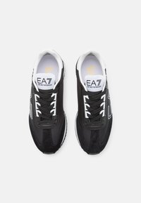 EA7 Emporio Armani VINTAGE UNISEX - Baskets basses - black/white