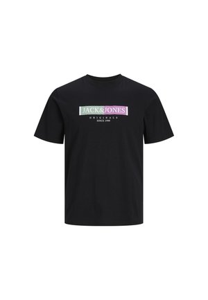 Zwart T-shirt met korte mouwen met de tekst "JACK & JONES ORIGINALS SINCE 1990" in groen, paars en wit, gecentreerd op de borst.