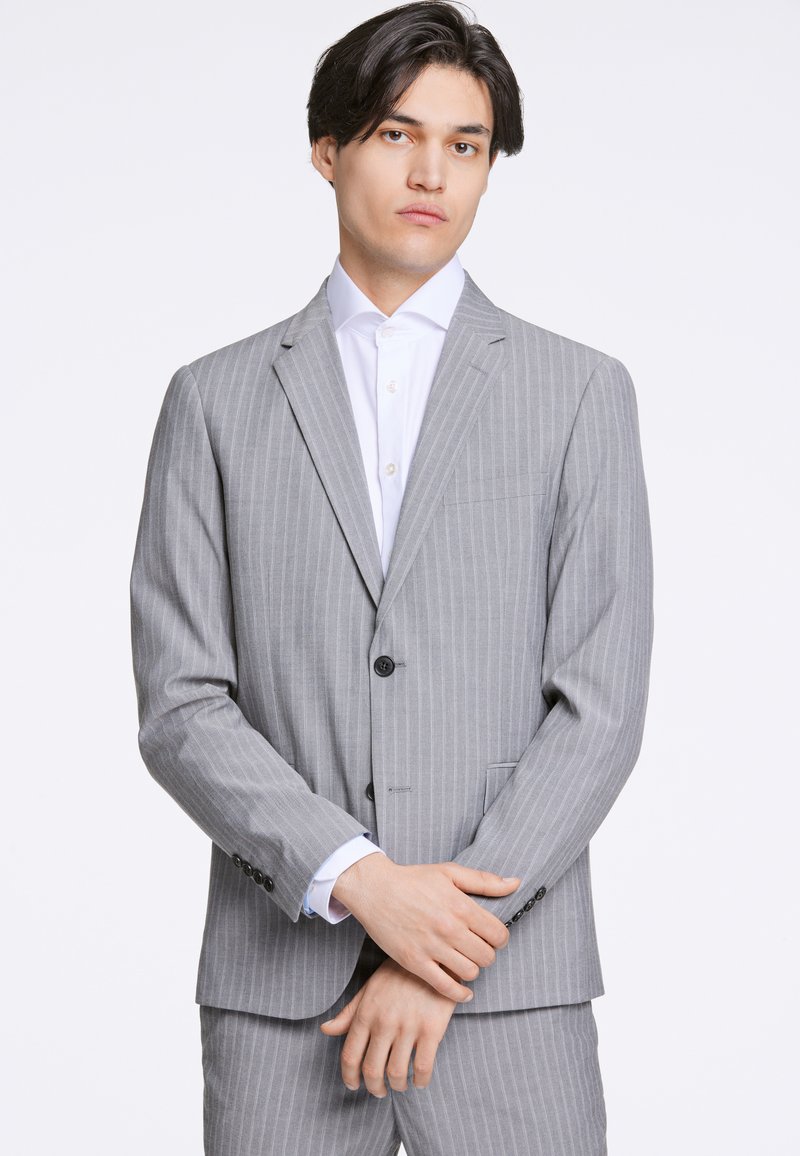 Lindbergh STRIPED Traje grey/gris